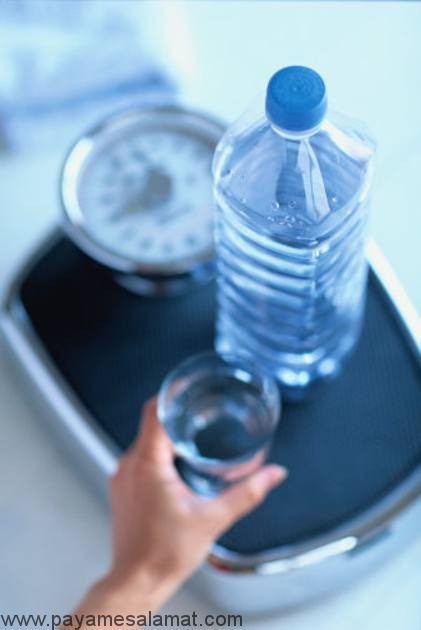 داستان آب و کاهش وزن چیست و چرا آب عامل لاغری است؟