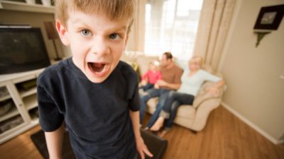 راهنمایی های مفید برای والدین دارای کودک مبتلا به بیش فعالی