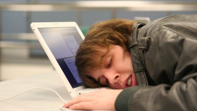 ۵ ایده برای خواب راحت تر نوجوانان