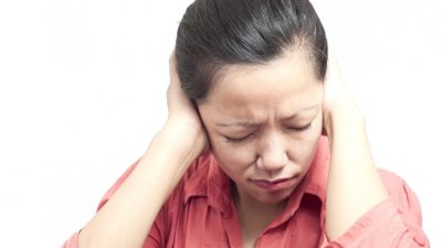 علائم، علل و درمان سردرد پشت گوش چیست؟