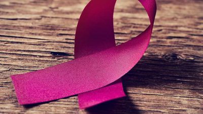 نشانه ها، علل، عوامل خطر و درمان سرطان التهابی پستان