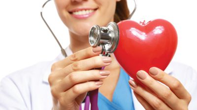 چه چیزی باعث ضربان آهسته قلب می شود؟