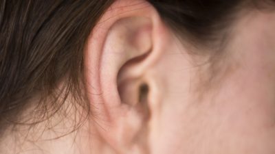 علل و درمان خشکی پوست گوش