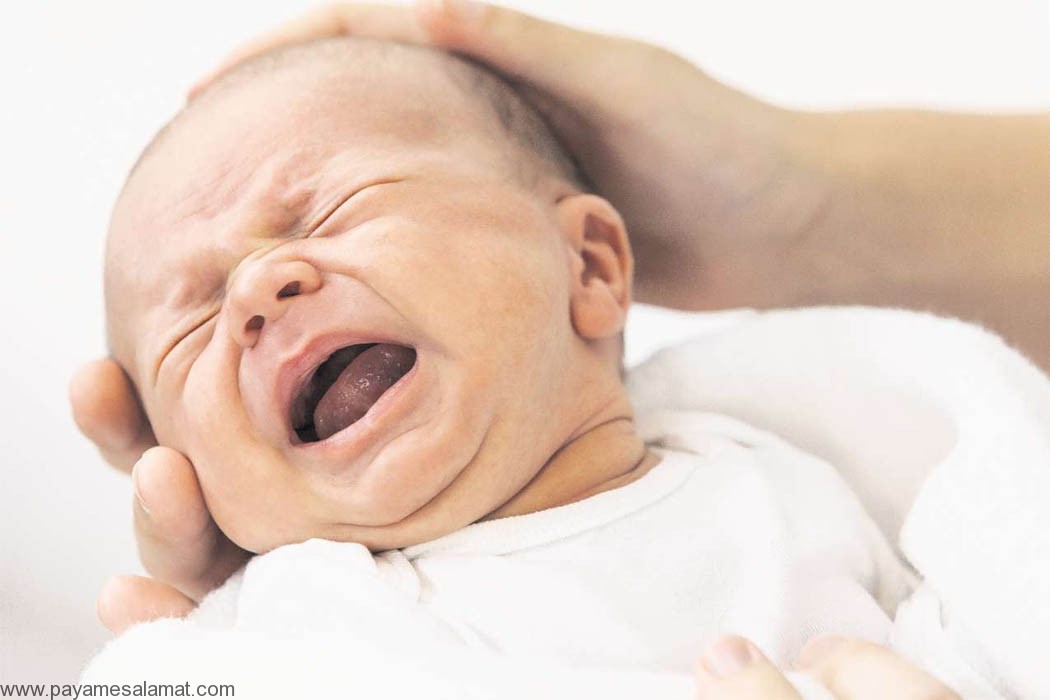 درمان ریفلاکس اسید معده در نوزادان به کمک روش های طبیعی