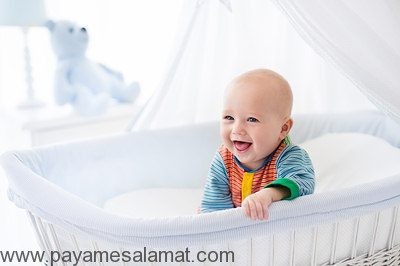 علت بی خوابی شبانه نوزادان چیست؟
