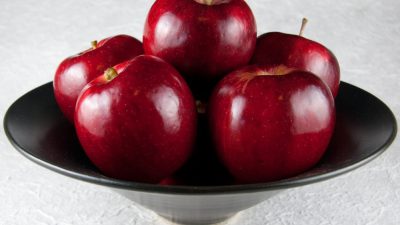 ویتامین های موجود در سیب