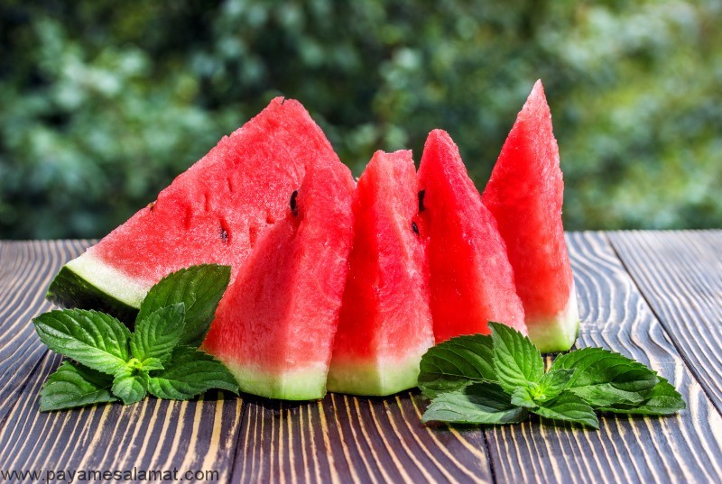 قند خون و هندوانه ؛ این میوه چگونه بر روی قند خون تاثیر می گذارد؟