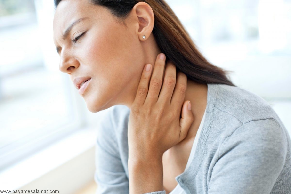 سفید شدن زبان و گلو درد ؛ علل و روش های درمان
