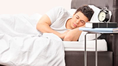 عوارض ناشی از خواب زیاد بر روی بدن